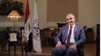 رئيس جامعة الزقازيق: أساتذة الجامعات “ثروة لا تقدر بمال”.. والدولة خصصت 5.6 مليارات جنيه لتطوير البنية التحتية (حوار)