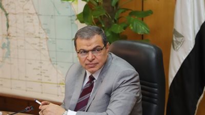 القوى العاملة: تعيين 518 شابًا منهم 5 من ذوي القدرات بقنا