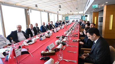 وزير الاستثمار والتجارة الخارجية يلتقي نخبة رجال الأعمال الأتراك ويعرض عليهم الاستثمار في مصر