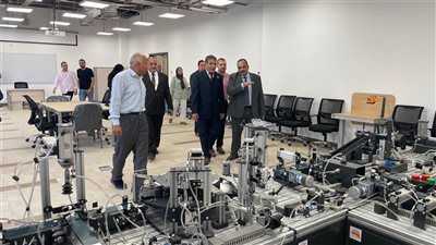 رئيس جامعة بنها الأهلية يستقبل وفدًا من جامعة العرب للعلوم الطبية والتكنولوجيا بـ ليبيا