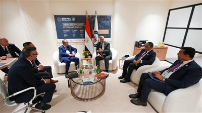 في ختام مشاركته بـ أديبك 2025.. لقاءات مُكثفة لوزير البترول مع قيادات الشركات العالمية لاستعراض فرص التعاون الجديدة 