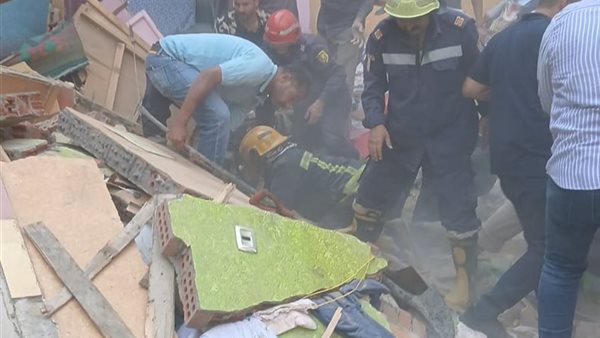 فحص العقار المنهار