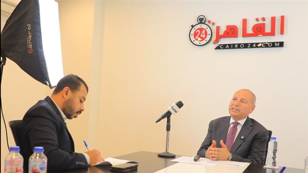 محافظ القاهرة خلال