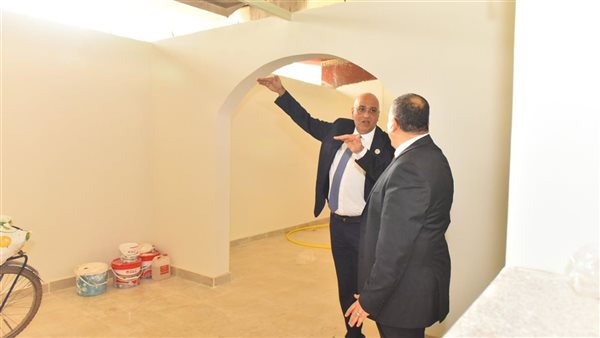 محافظ أسيوط