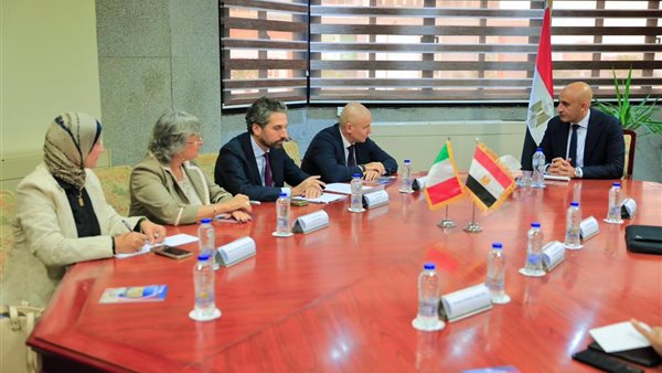 جانب من اللقاء 