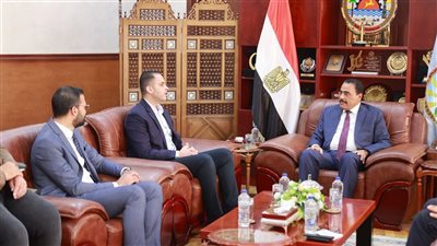 نائب وزير الصحة يوجه بسرعة إدخال مستشفيي الأمراض الصدرية والحميات بمطرح للخدمة الفعلية