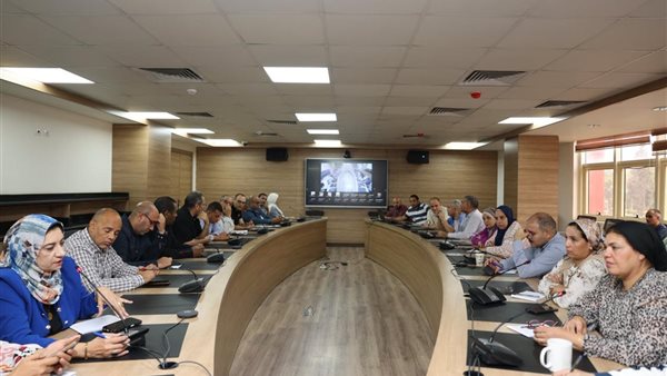 اجتماع بالقومي للمرأة