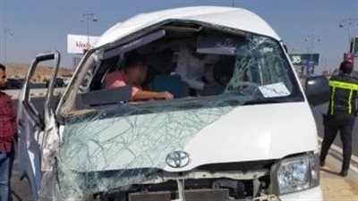 إصابة 6 أشخاص في انقلاب ميكروباص على طريق أسيوط الغربي بالفيوم