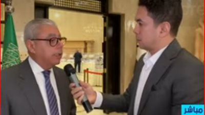 السفير المصري بالرياض: التصويت يُدار بنظام المناوبات لضمان استمرار استقبال الناخبين