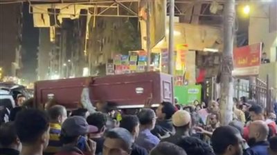 بالدموع والحزن.. أهالي بيجام يشيّعون جثامين أسرة كاملة قضت في حريق شقتهم بشبرا الخيمة