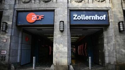 ببالونات هيليوم.. متظاهرون مؤيدون لفلسطين يقتحمون مبنى الإذاعة العامة في برلين