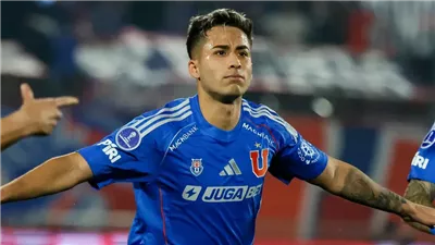 الأهلي مهتم بالتعاقد مع التشيلي لوكاس أسدي 