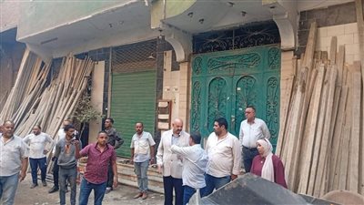 رئيس حي شرق شبرا الخيمة يوجه ضربة للمخالفين ويقود حملة إزالة فورية لأعمال البناء دون ترخيص