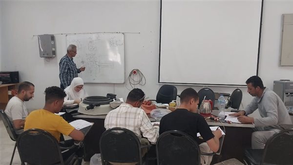 جانب من تدريب الشباب