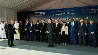 رئيس الوزراء يفتتح الدورة السادسة للمعرض والمؤتمر الدولي للنقل الذكي واللوجيستيات والصناعة 