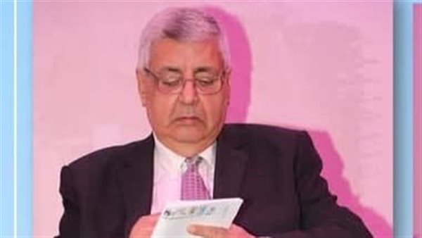 عوض تاج الدين