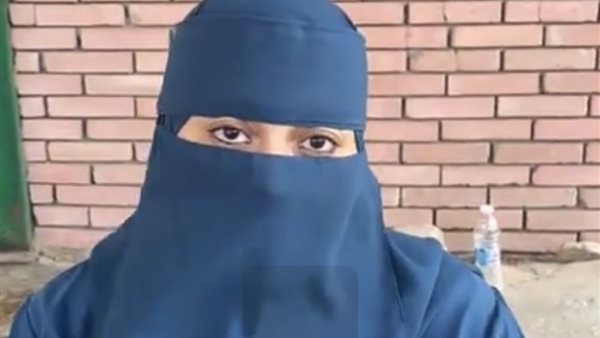 «نفسي أحضن ولادي»..