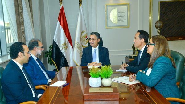 وزير التموين