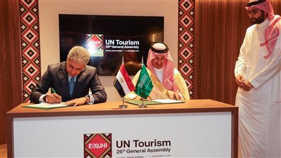 وزير السياحة ونظيره السعودي يوقعان مشروع برنامج تنفيذي للتعاون المشترك في مجال السياحة