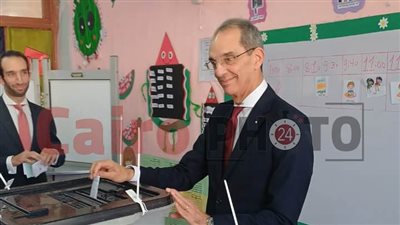 وزير الاتصالات: نرغب بأن يكون لدينا برلمان قوي نتعاون معه في تنفيذ خطتنا التنموية