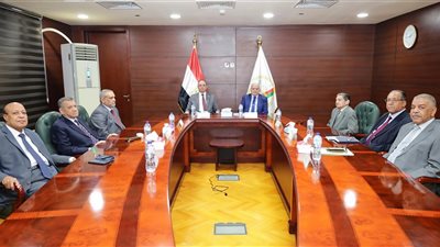 النيابة الإدارية تستعرض تقرير غرفة العمليات المركزية بشأن إشراف أعضائها على انتخابات النواب