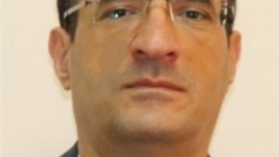 بعد صدور قرار جمهوري بتعيينه.. توجيهات هامة من رئيس جامعة القاهرة لعميد سياسة واقتصاد 