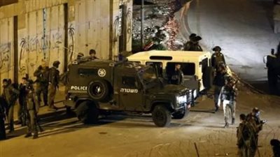 قوات الاحتلال تشنّ حملة اقتحامات واسعة في مدن وبلدات بالضفة الغربية المحتلة