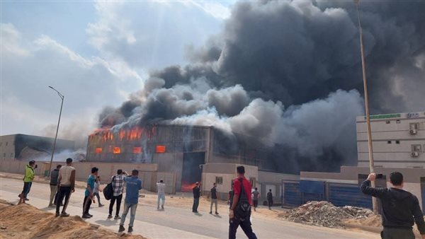 جانب من الحريق