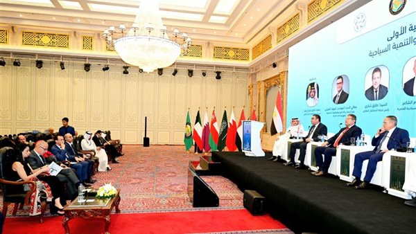 اجتماع وزير الإسكان