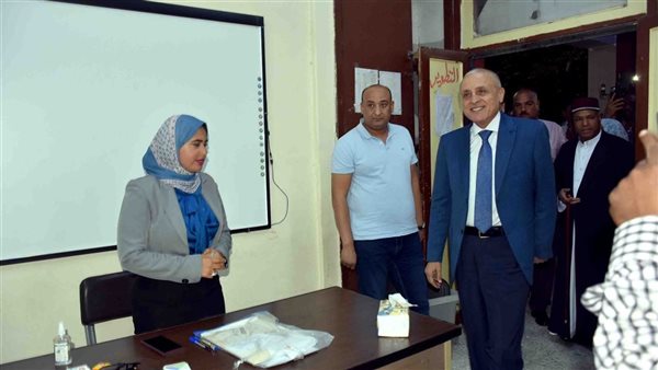 محافظ الأقصر يتفقد