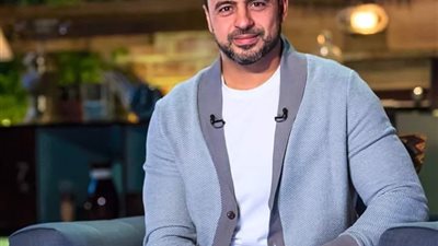 أحد أبناء الكلية.. لقاء مفتوح مع الداعية مصطفى حسني بكلية التجارة جامعة عين شمس