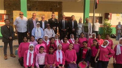 مدير تعليم القليوبية يشيد بالانضباط المدرسي في بنها.. ويؤكد: الأنشطة التربوية تصنع جيلًا مبدعًا