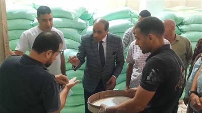 وكيل تموين القليوبية يتفقد الأنشطة التموينية بالخانكة: المتابعة الميدانية ضمان لاستقرار الأسواق وتوافر السلع