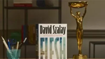 رواية Flesh لـ ديفيد سزالاي تفوز بجائزة بوكر الدولية لعام 2025