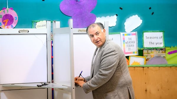 محمد فودة يدلي بصوته