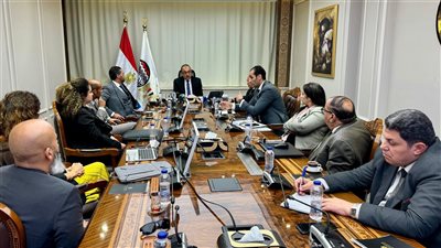 وزير قطاع الأعمال يبحث مع SAP مصر تطبيق نظام ERP في الشركات التابعة