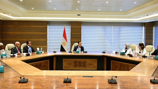 اجتماع لرئيس الوزراء