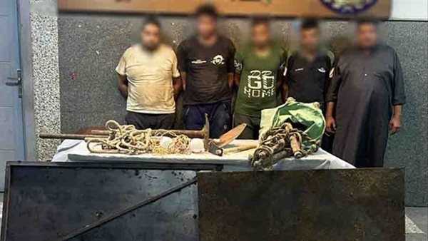 المتهمين بالتنقيب