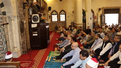 خطيب الجمعة ببني سويف: التشدد مرفوض والحكم على النوايا غير جائز.. والرشوة تهدم المجتمع وتضيّع الحقوق