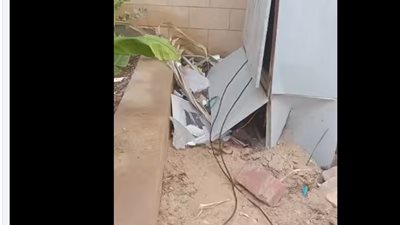 أرواح 350 تلميذًا في خطر.. مدرسة دولية بالتجمع الخامس توصل الكهرباء من أحد أعمدة الإنارة بالشارع وأولياء الأمور يستغيثون