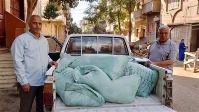 قبل البيع بالسوق السوداء.. ضبط 10 شكائر دقيق مدعم خلال حملة تموينية ببني سويف