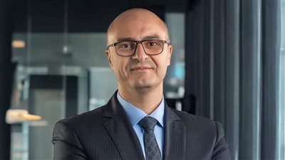 رئيس تنظيم الاتصالات: الذين واجهوا صعوبات خلال إعفاء هواتفهم بالمطارات تم حل مشكلتهم | خاص