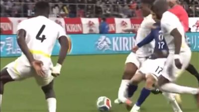 إصابة خطرة لـ لاعب منتخب غانا في مباراة اليابان الودية | صور