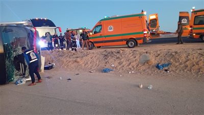 تحويل حالتين من مصابي أتوبيس نقل عام الوادي الجديد إلى أسيوط