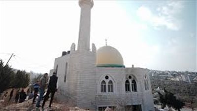  الأزهر يُدين جريمة إحراق مسجد بالضفة الغربية.. ويطالب بتحرك عاجل وإنهاء حالة إفلات المستوطنين من العقاب