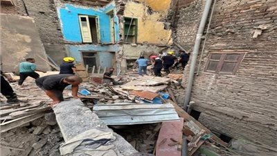 إصابة أم وأب وطفليهما.. تفاصيل انهيار عقار مأهول بالسكان في بولاق الدكرور