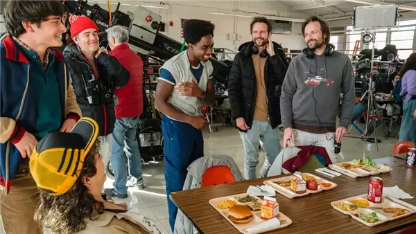  مسلسل 5 Stranger