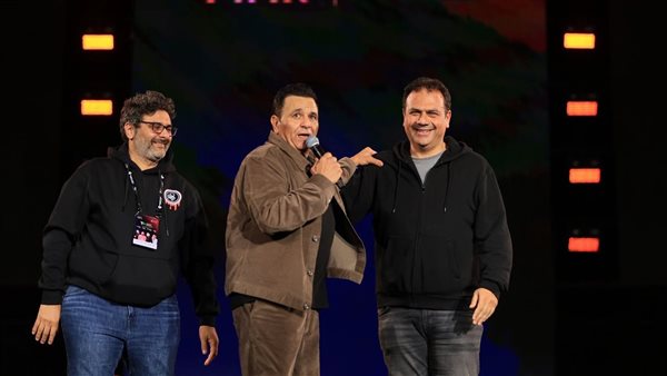 نجوم التسعينيات يتألقون