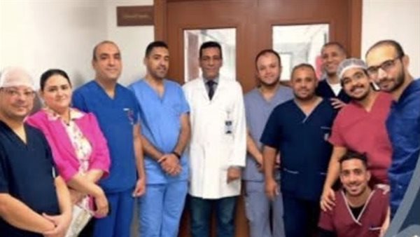 أطباء المجمع الطبي