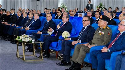 السيسي لـ كامل الوزير: الإنجازات لم تتحقق إلا بعملنا جميعًا.. ولدينا فرص واعدة بموقعنا الاستراتيجي